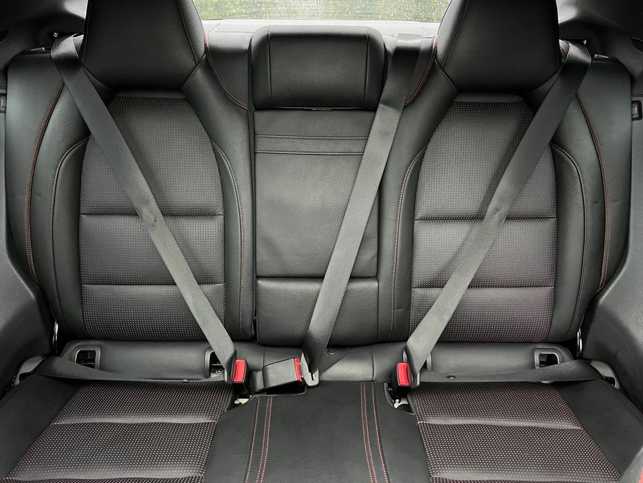 2016 Mercedes-Benz CLA Class CLA180 AMG-LINE 1.6 AUTO // OPENING PAN ROOF // HARMAN/KARDON // HEATED SEATS €19,750