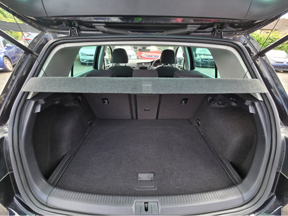 2015 Volkswagen Golf 1.4 TSI HI SPEC HIGHLINE EDITION * ALCANTARA SEATS * REV CAMERA - BLIND SPOT - REAR TRAFFIC ASSIST - SIMI DEALER -  BLUEMOTION €15,450