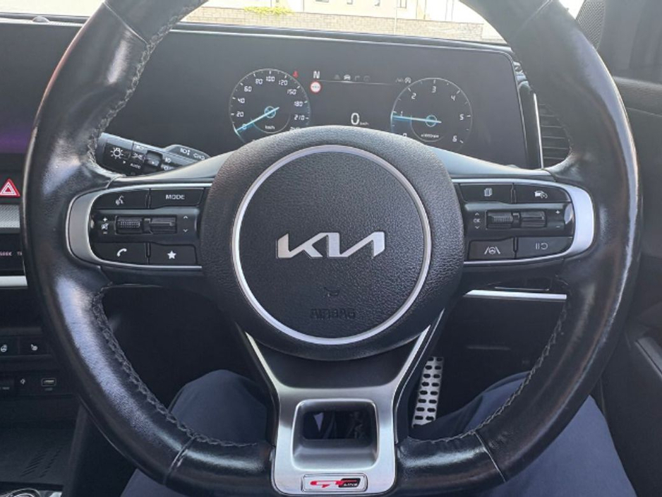 2022 Kia Sportage - image 6