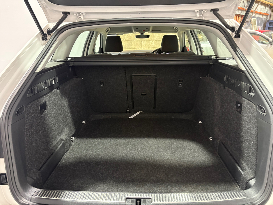 2020 Skoda Superb STYLE ESTATE 2.0 TDI 150HP 4DR €14,950