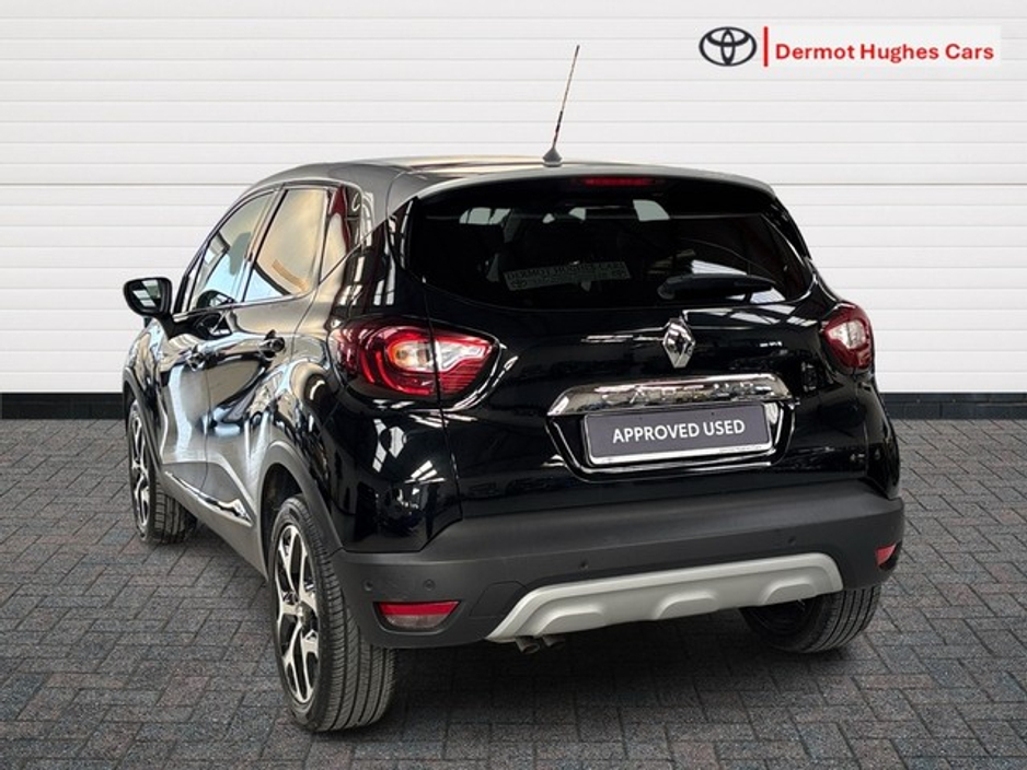 2019 Renault Captur - image 2