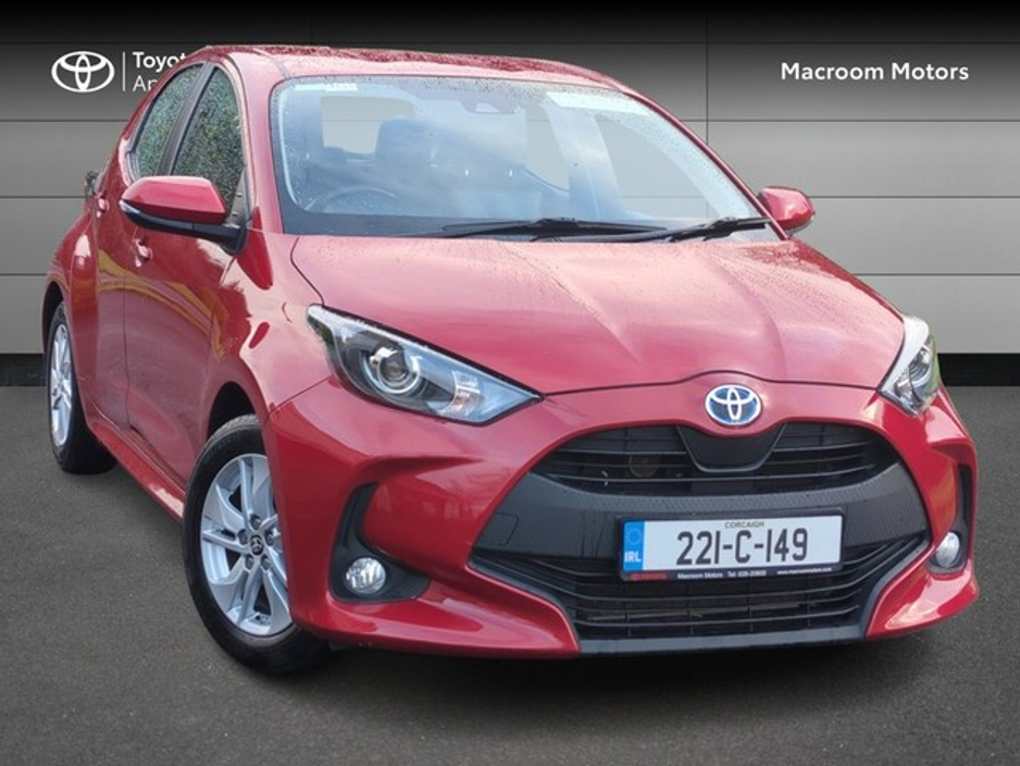 2022 Toyota Yaris FRESH SELECTION OF TRADE-INS YARIS HYBRID LUNA 4DR AUTO €19,500