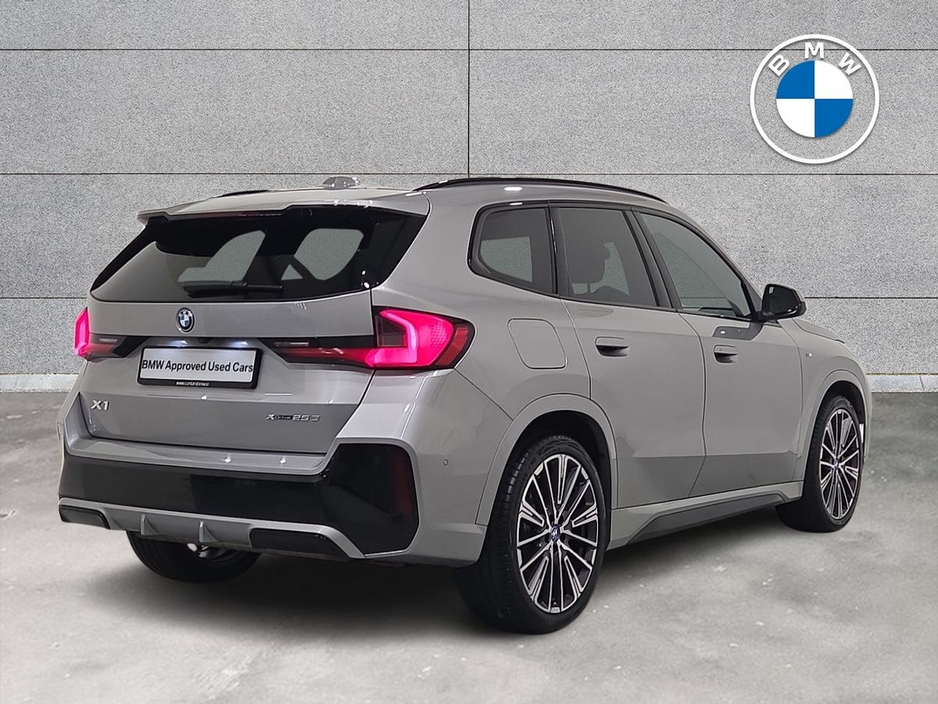 2025 BMW X1 - image 24