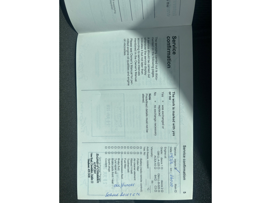 2015 Opel Insignia - image 15