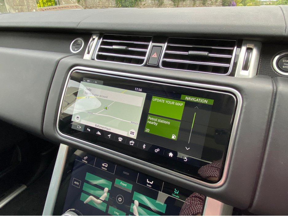 2020 Land Rover Range Rover - image 25