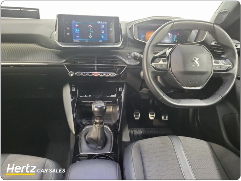 2023 Peugeot 2008 - image 9