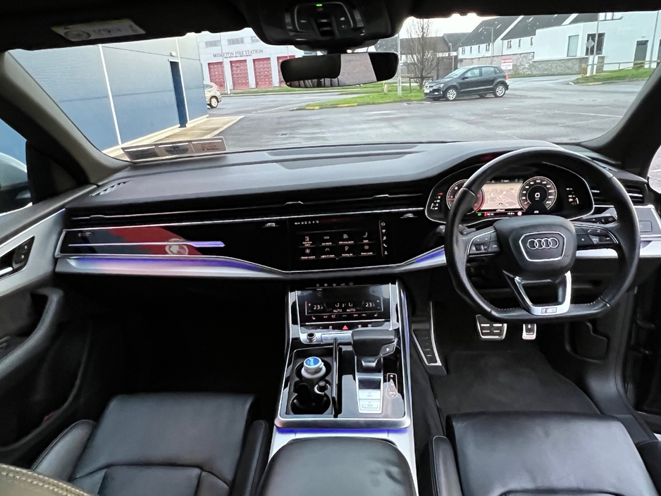 2019 Audi Q8 - image 45