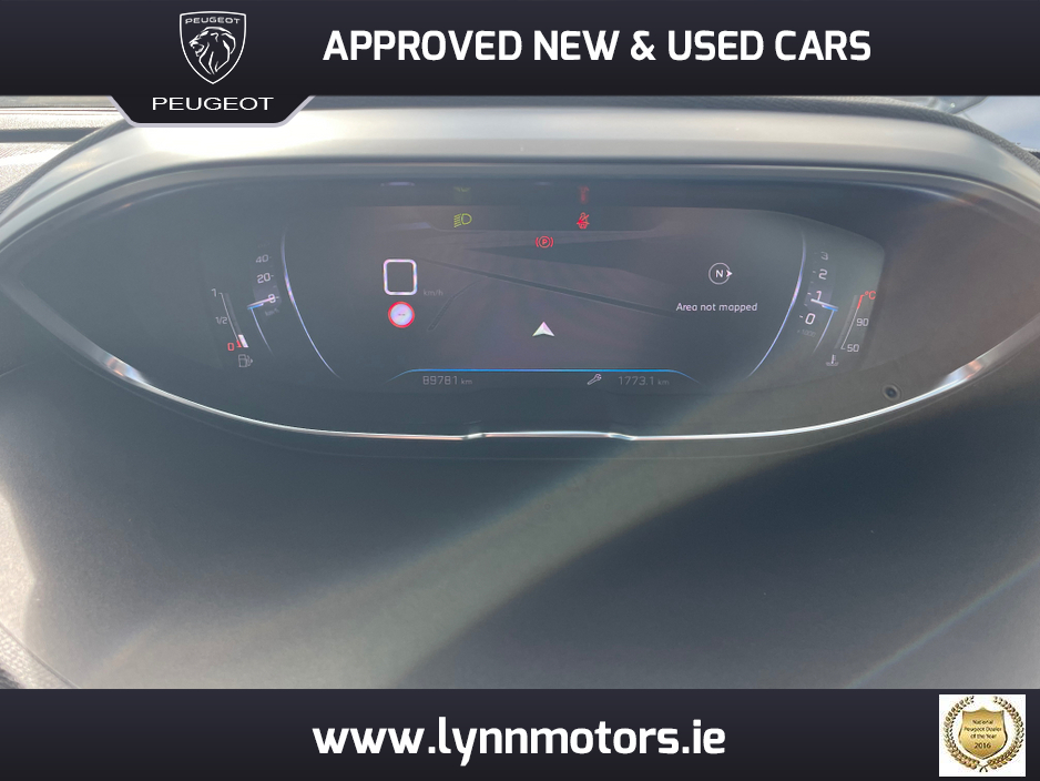 2022 Peugeot 3008 - image 8