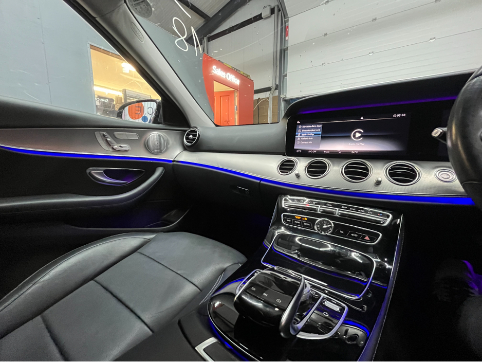 2018 Mercedes-Benz E Class 2018 MERCEDES-BENZ E220D AVANTGARDE 2.0 AUTOMATIC / CRUISE CONTROL / 360° PARKING CAMERA / ELECTRIC MEMORY HEATED FRONT AND REAR SEATS / PADDLE SHIFTERS / APPLE CARPLAY / AMBIENT LIGHTS