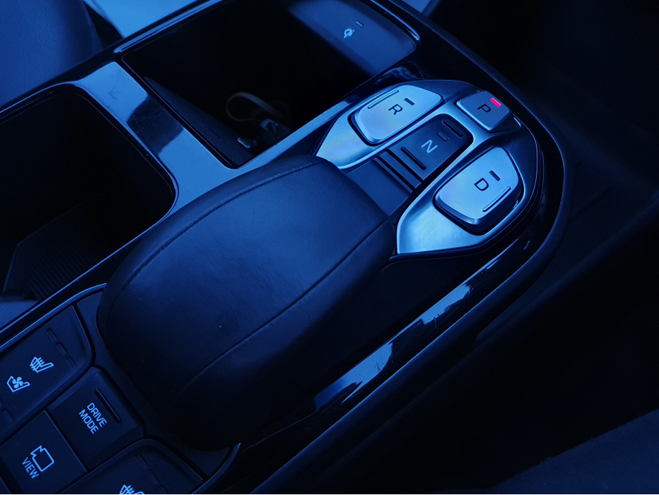 2021 Hyundai Ioniq PREMIUM AUTOMATIC FULLY ELECTRIC NCT 02/28 FINANCE AVAILABLE @ €58 PER WEEK FULL LEATHER/ HEATED SEATS/ SAT NAV/ TOUCH SCREEN MEDIA/ BLUETOOTH/ USB/ REVERSE CAMERA/ HISTORY CHECKED €12,950