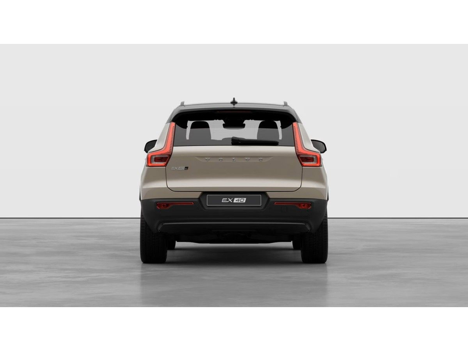 2026 Volvo EX40 - image 4