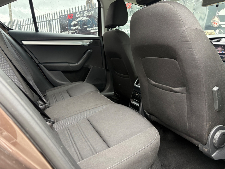 2018 Skoda Octavia - image 14