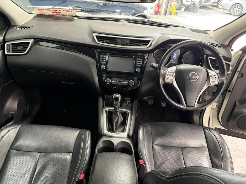 2016 Nissan Qashqai - image 6
