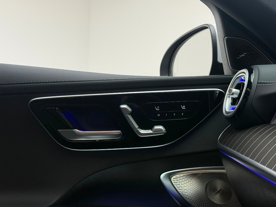 2024 Mercedes-Benz C Class C300E AMG LINE PREM PLUS *PAN ROOF* €54,990