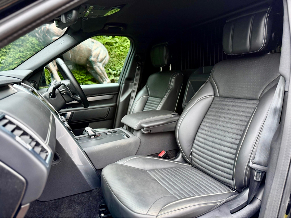 2024 Land Rover Discovery - image 10