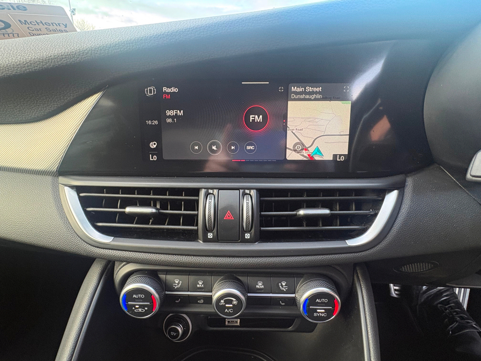 2024 Alfa Romeo Giulia - image 21