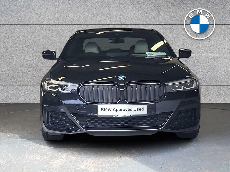 2022 BMW 5 Series - image 16