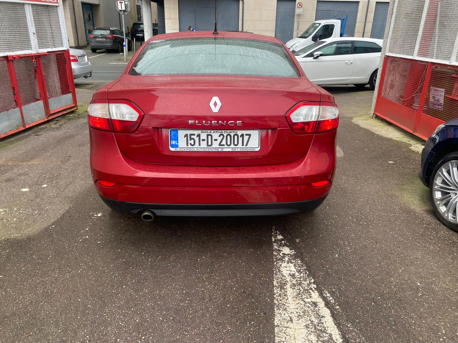 2015 Renault Fluence - image 20