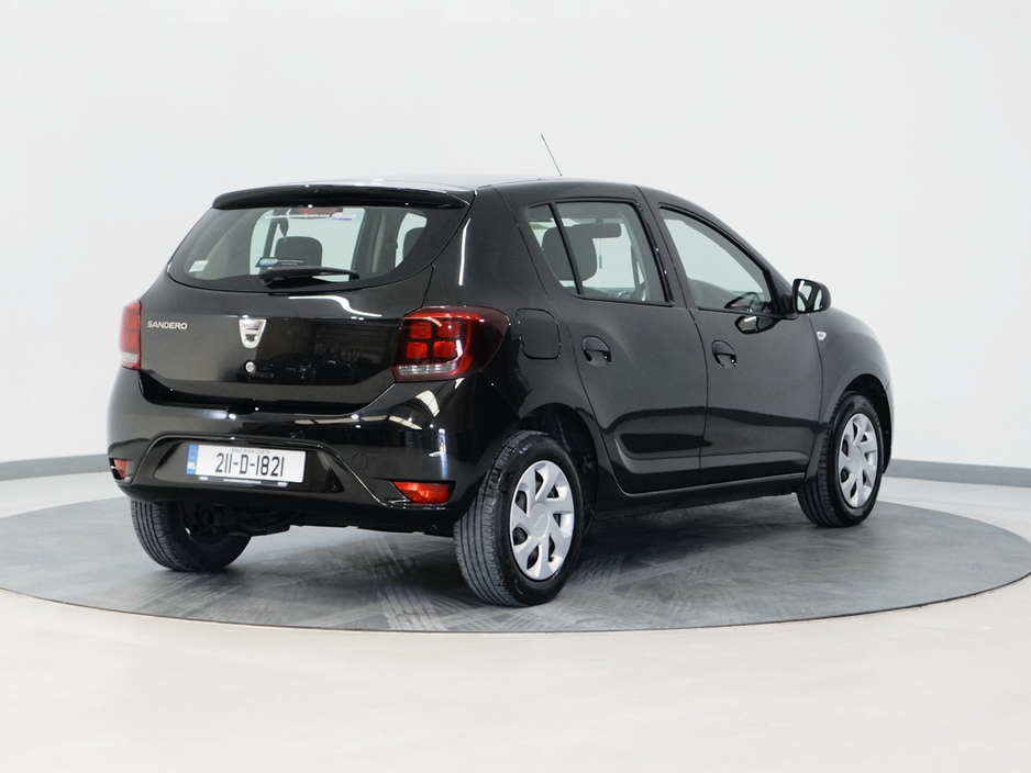 2021 Dacia Sandero - image 2