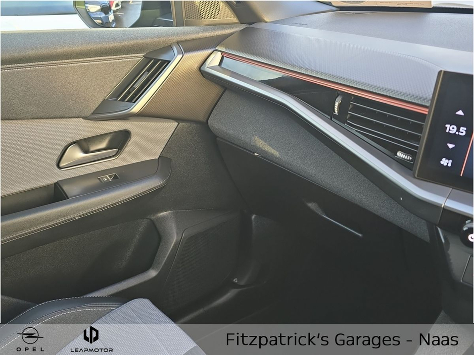 2025 Opel Grandland GS 73 kWh BEV Demo with 3.9% Finance Available & Price Includes €1,000 Scrappage Allowance €38,950