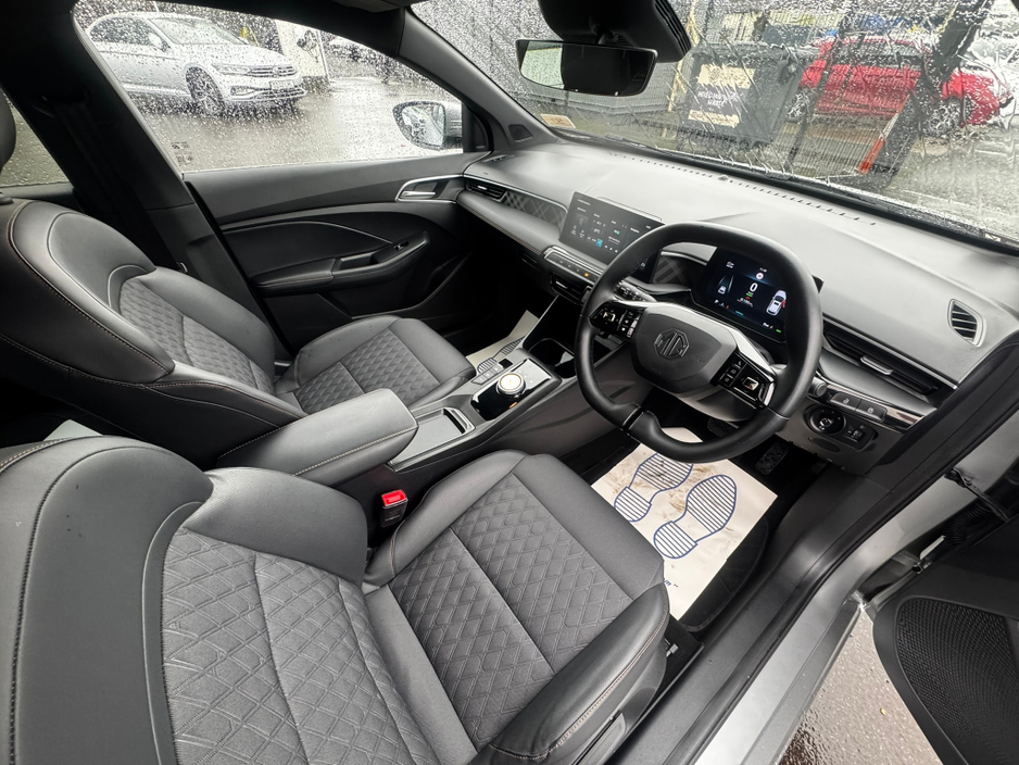 2025 MG MG3 - image 13