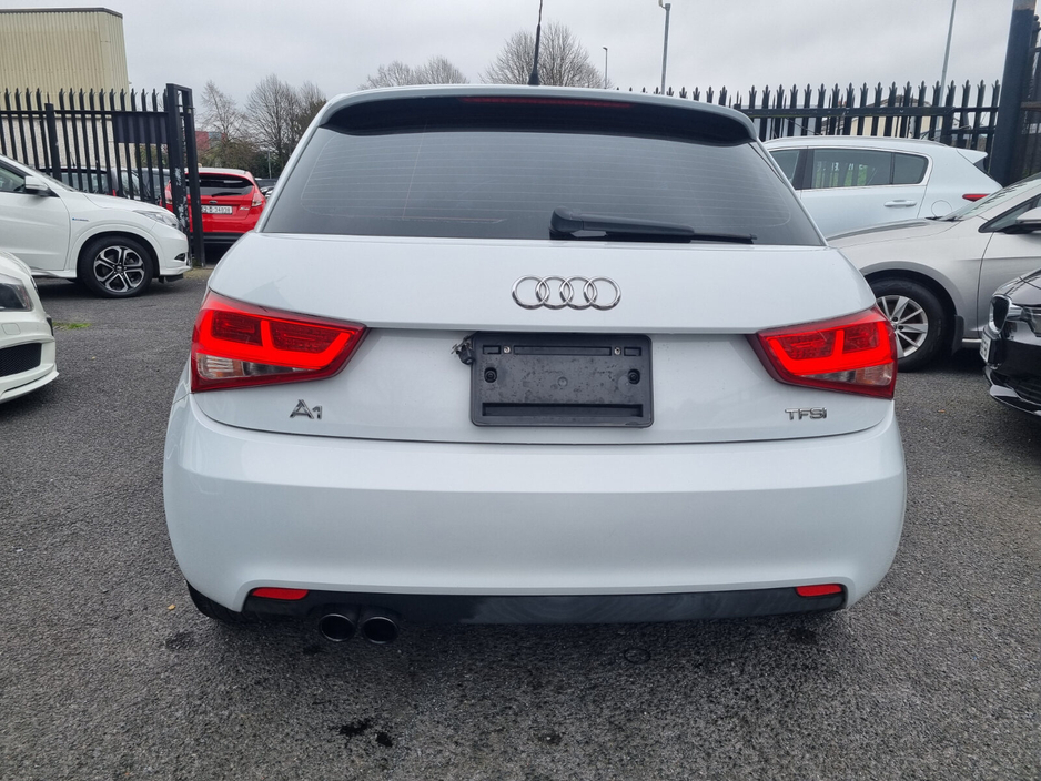 2013 Audi A1 - image 14