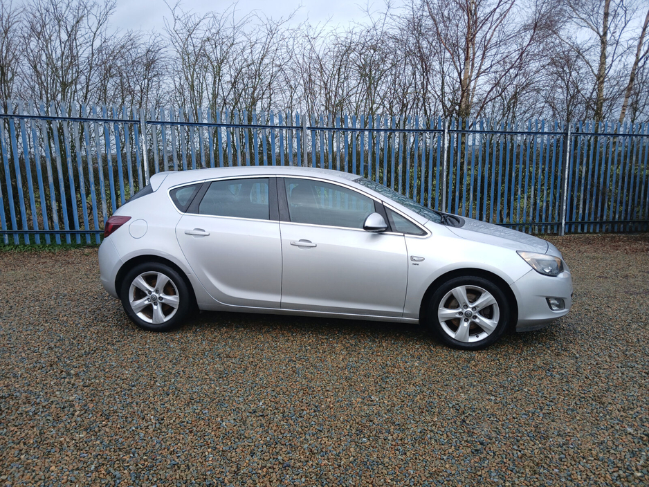 2011 Opel Astra SRi 1.7CDTi 110PS 6 Speed €3,475