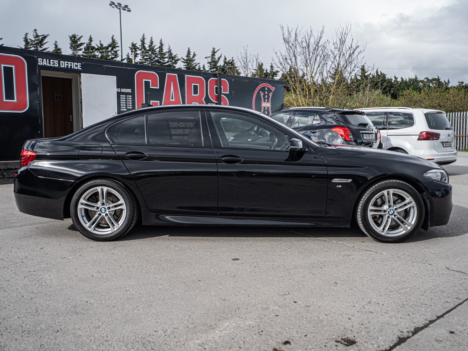 2016 BMW 5 Series - image 12