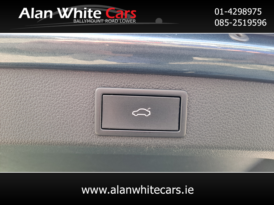 2022 Skoda Superb - image 9