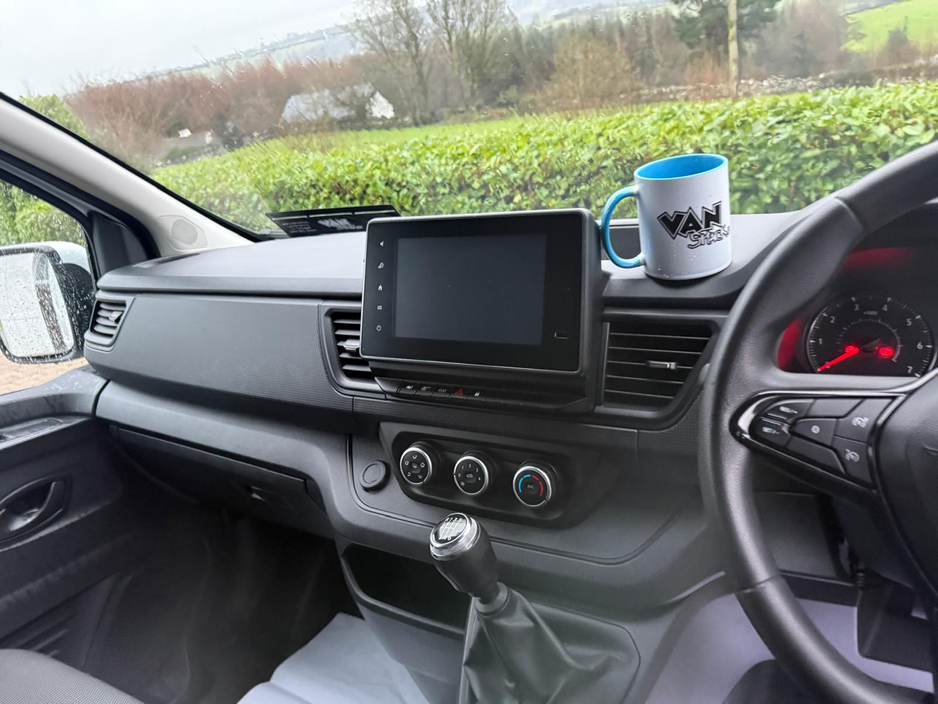 2023 Renault Trafic SL28 SporBUSINESS PLUS DCI €22,995