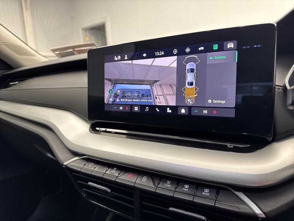 2025 Skoda Octavia - image 20