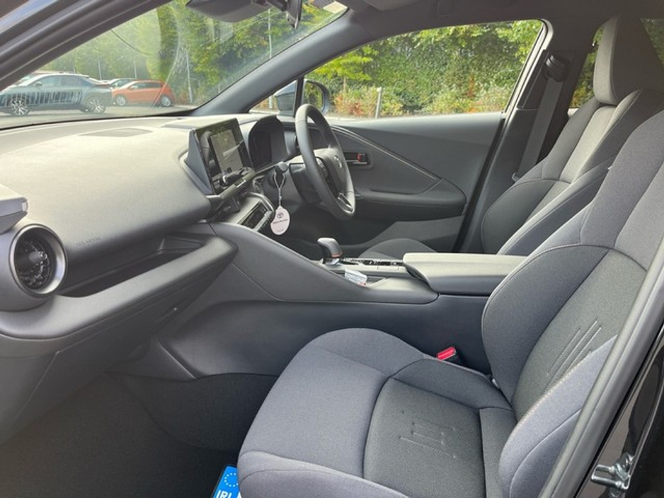 2025 Toyota C-HR C-HR HYBRID SPORT 1.8 €39,450