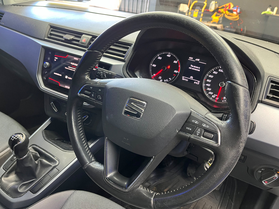 2020 SEAT Arona - image 17