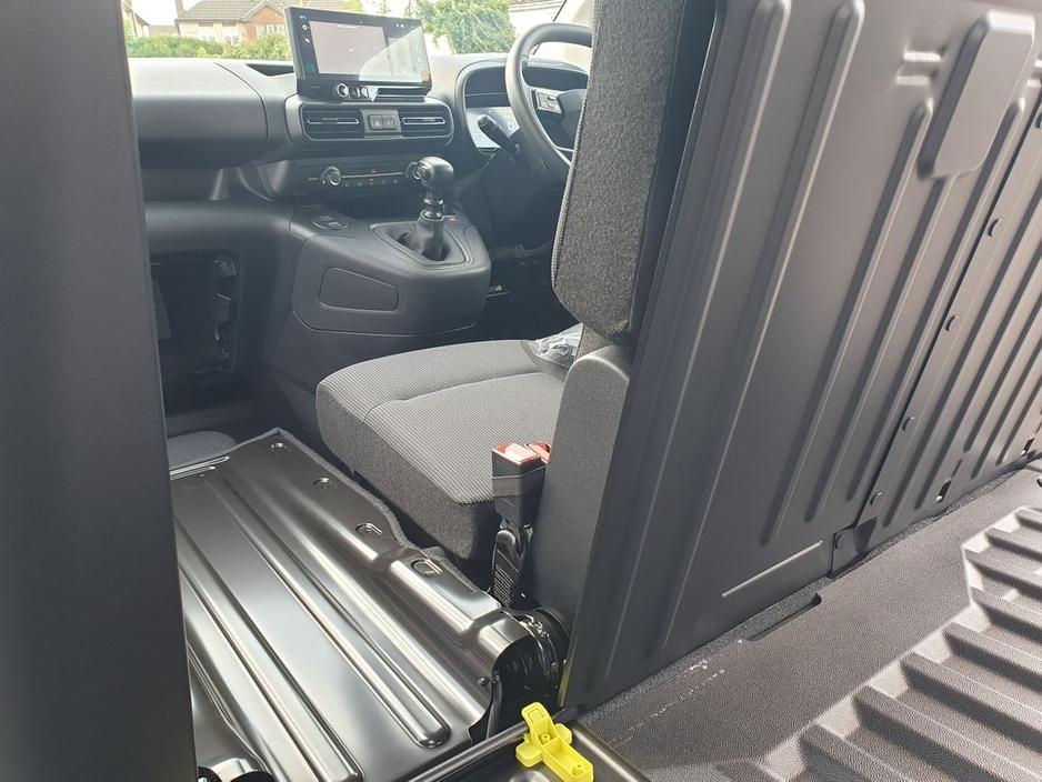 2026 Citroen Berlingo - image 18