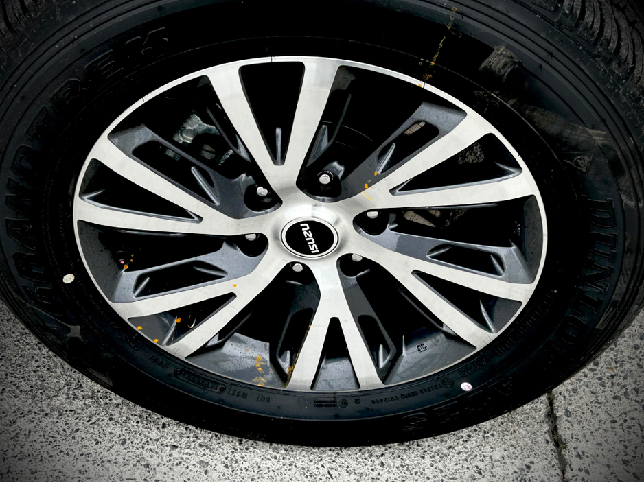 2026 Isuzu D-MAX LS AUTO 5 SEATER €333 ROAD TAX