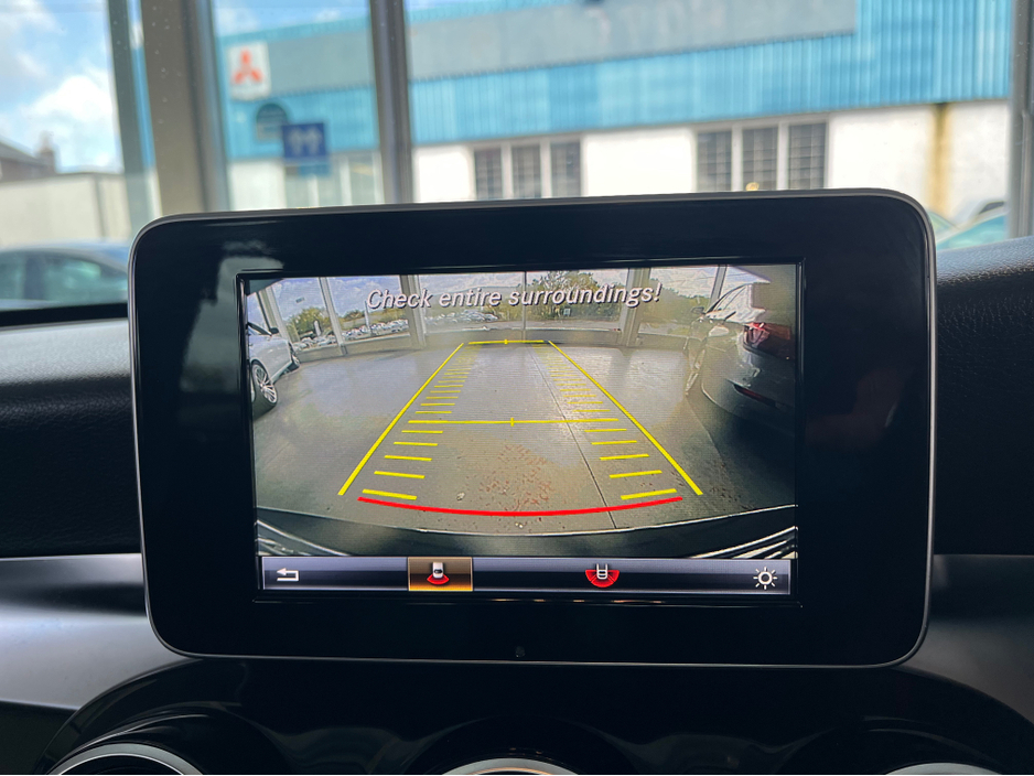 2016 Mercedes-Benz C Class 2.1 D SE saloon €15,950