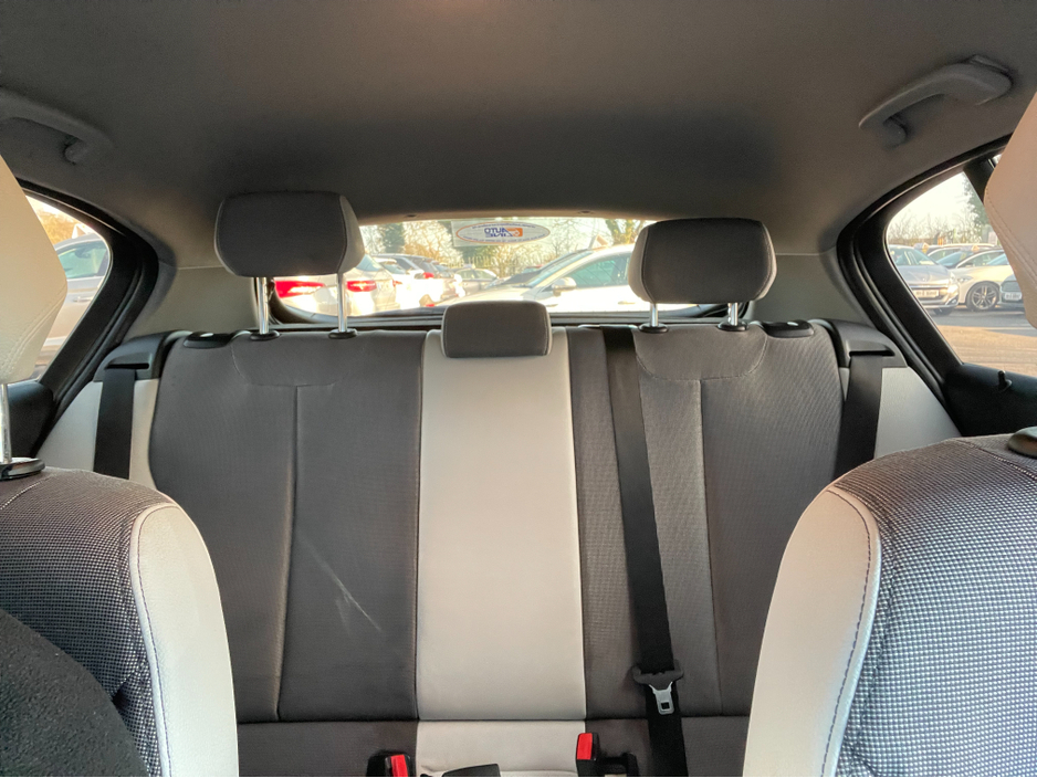 2015 BMW 1 Series - image 9