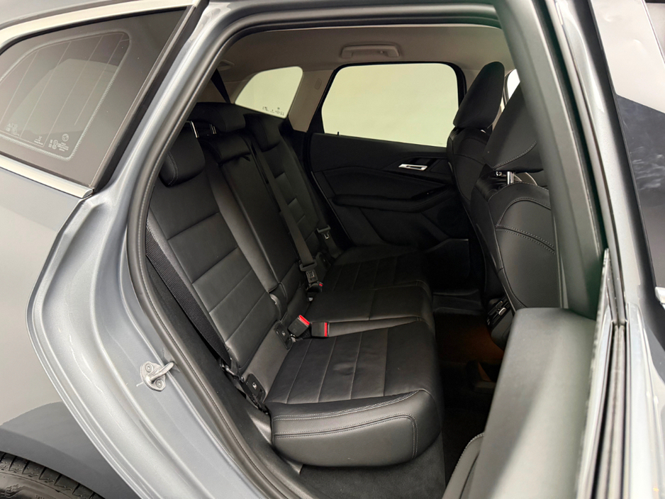 2023 BMW 2 Series - image 12