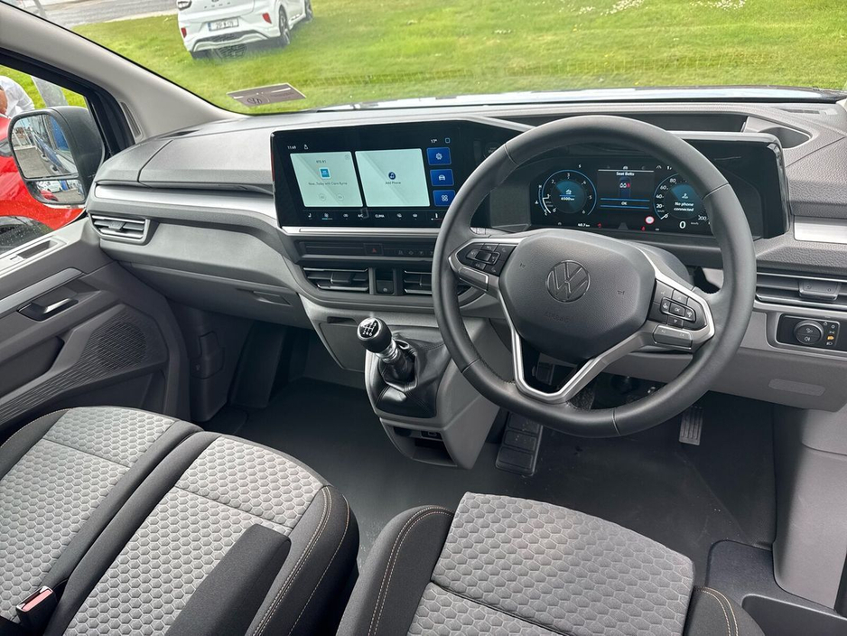 2025 Volkswagen Transporter  €42,475