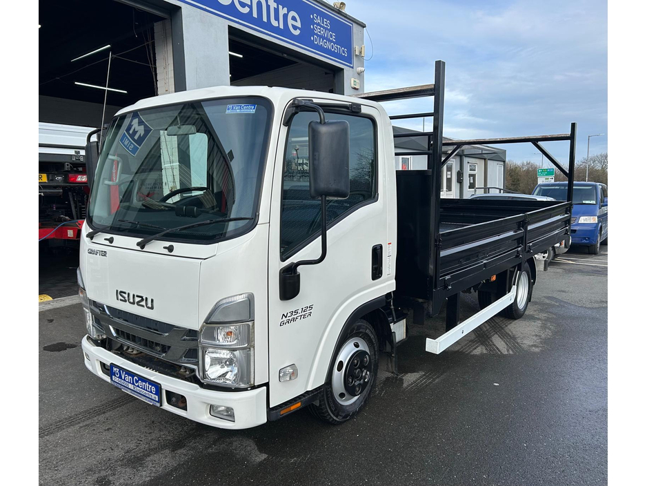 2021 Isuzu Trucks N35 - image 3