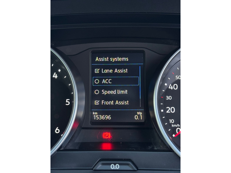 2021 Volkswagen Tiguan LIFE 2.0 TDI MANUAL 6SPEED FWD 122BHP 5 5DR €26,800