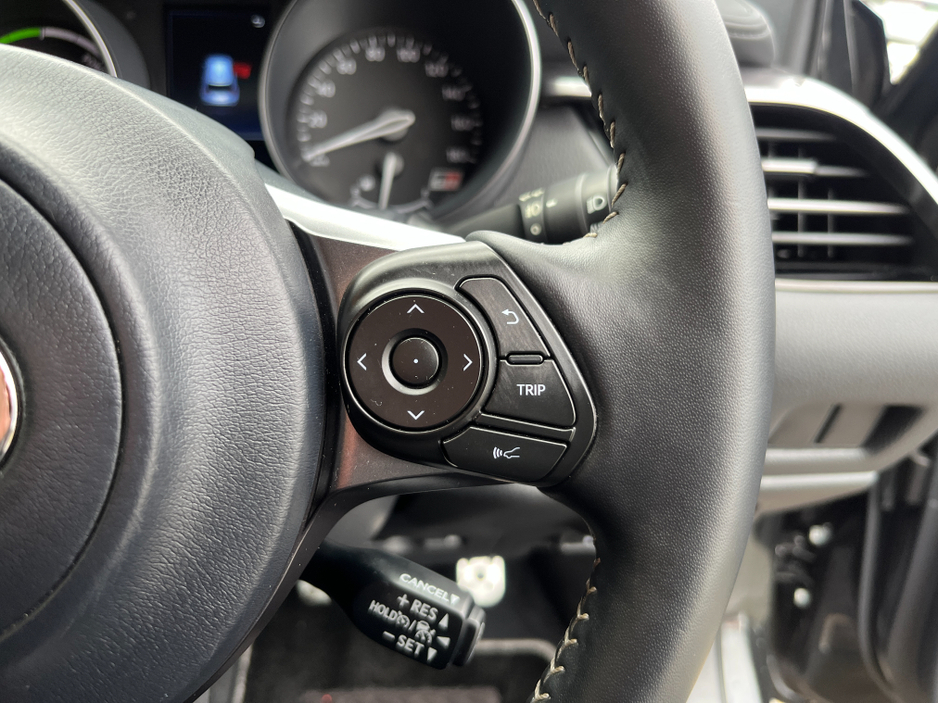 2022 Toyota C-HR GR SPORT AUTOMATIC HYBRID 1.8 PETROL //HALF LEATHER HEATED SEATS//ADAPTIVE CRUISE CONTROL//KEYLESS ENTRY//REVERSE CAMERA// €29,950