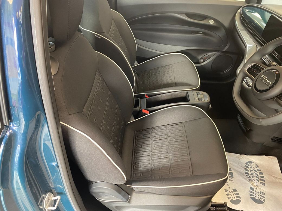 2025 Fiat 500e Fully Electric, e500 Icon, 42KWH 320Kms Range , €19,950