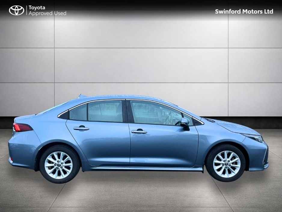 2022 Toyota Corolla LUNA 4DR AUTO HYBRID €25,500