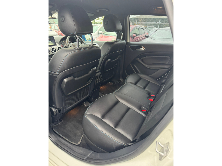 2016 Mercedes-Benz B Class  €9,995