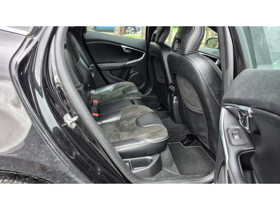 2016 Volvo V40 2.0 D2 R-DESIGN 120BHP 5DR 40 SERIES €8,250