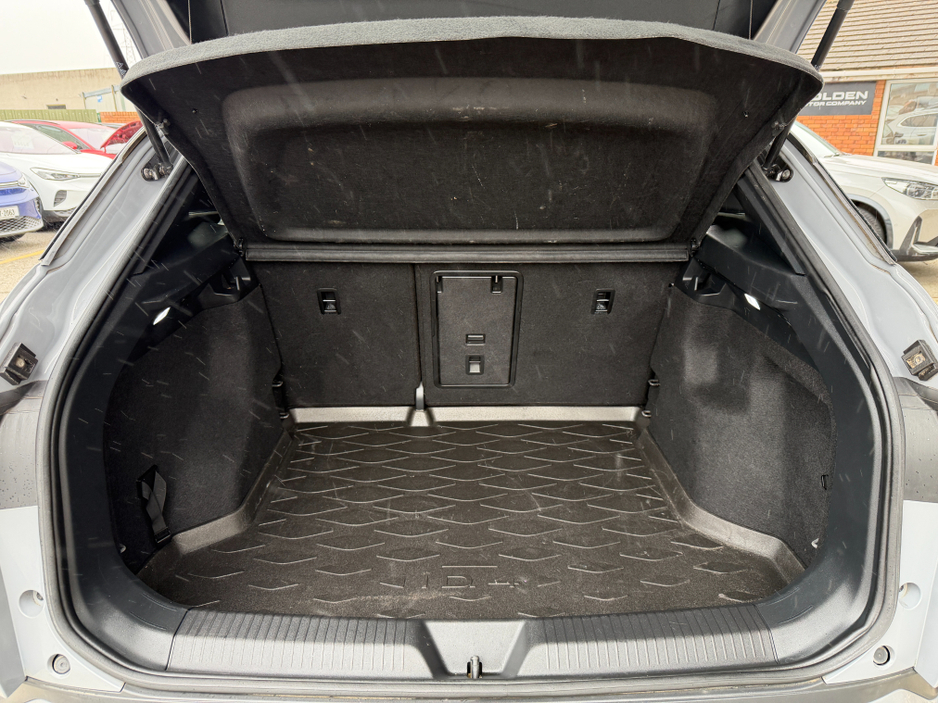 2023 Volkswagen ID.4 - image 22