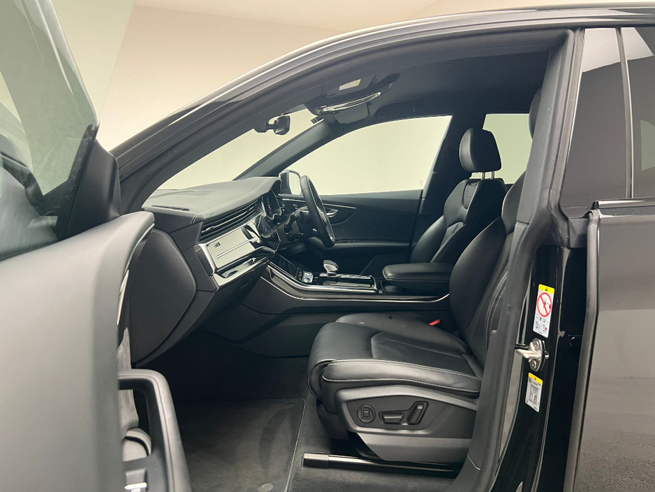 2023 Audi Q8 55 TFSI E S LINE BLACK ED 381HP QUATTRO €75,990