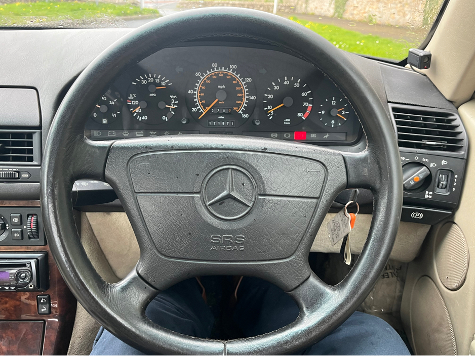 1993 Mercedes-Benz 300 24V 2DR A €14,950