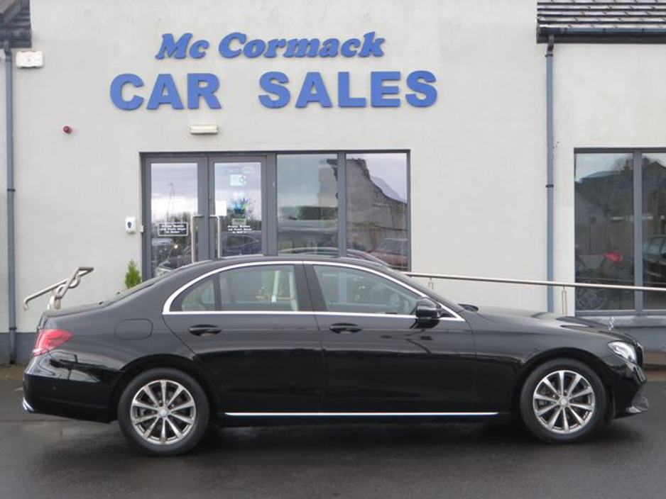 2016 Mercedes-Benz E Class - image 2